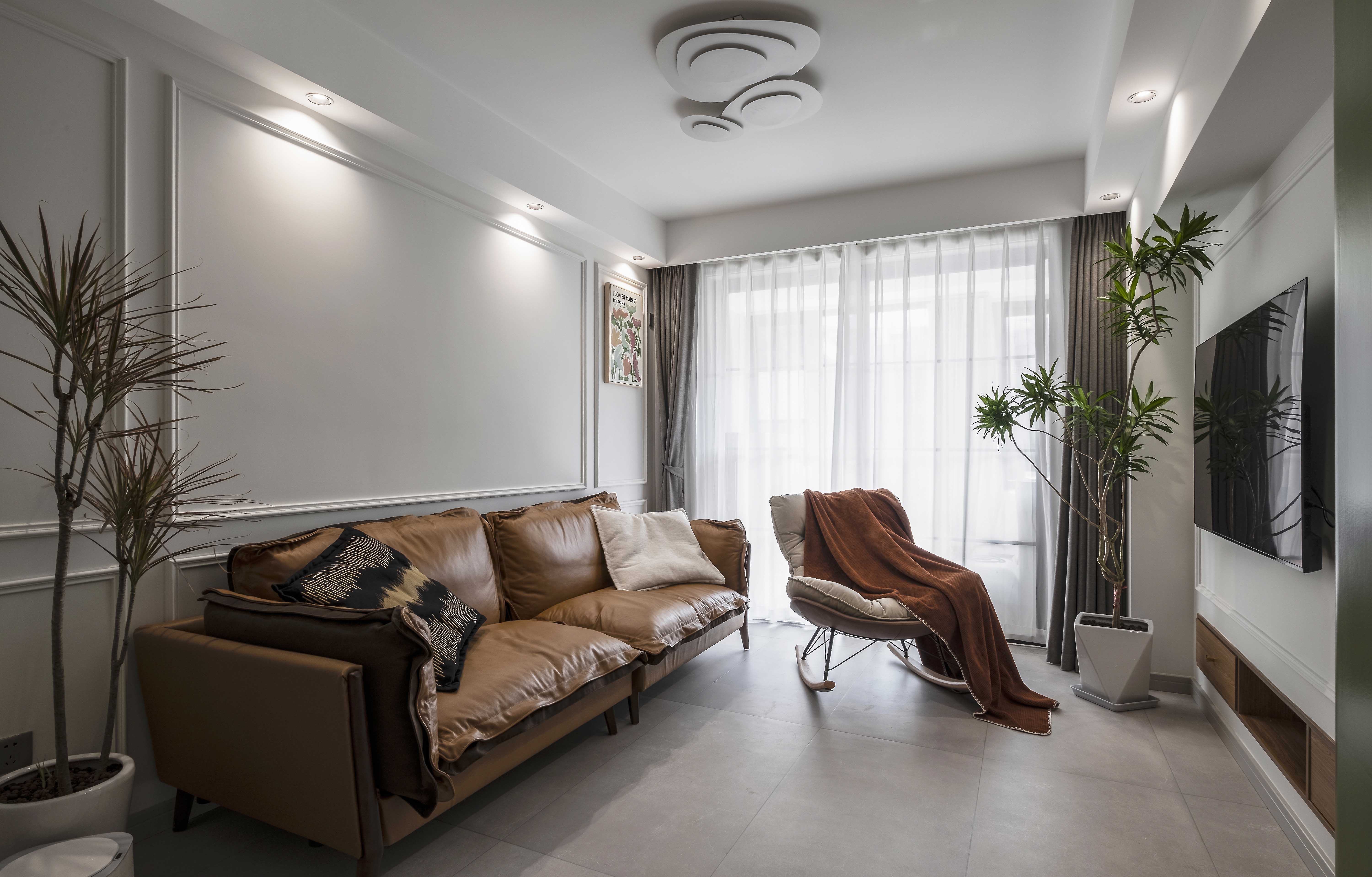 130㎡學區(qū)房｜簡約法式風，帶閣樓的老房驚艷“翻身”！