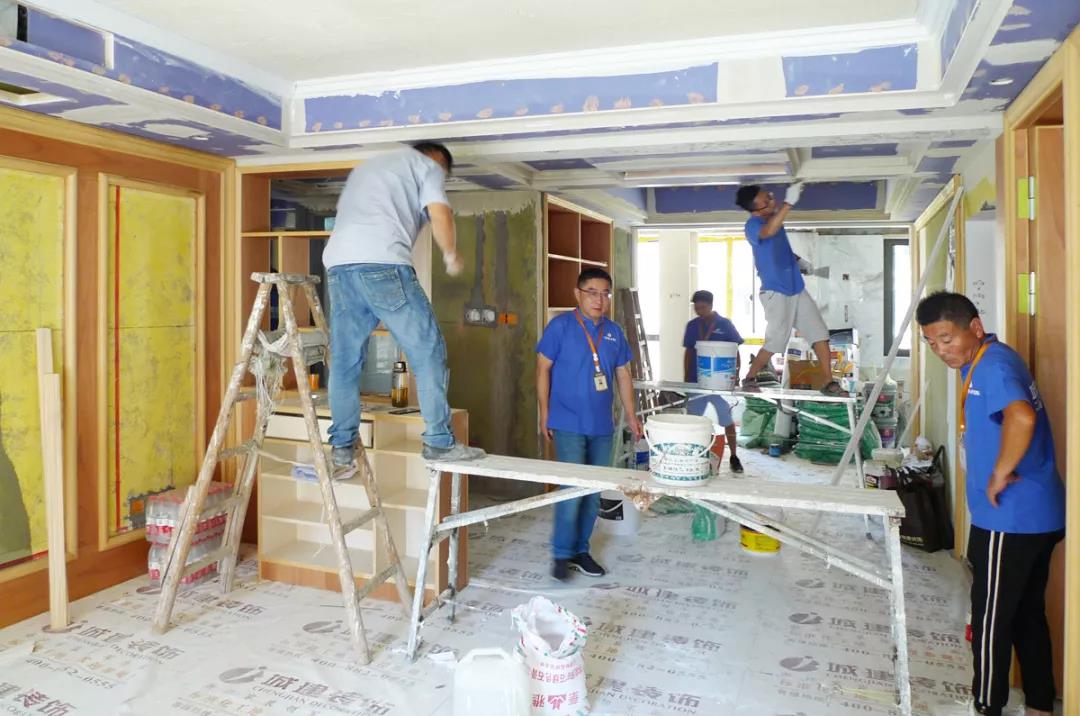 城建裝飾夏季送清涼正在進(jìn)行中